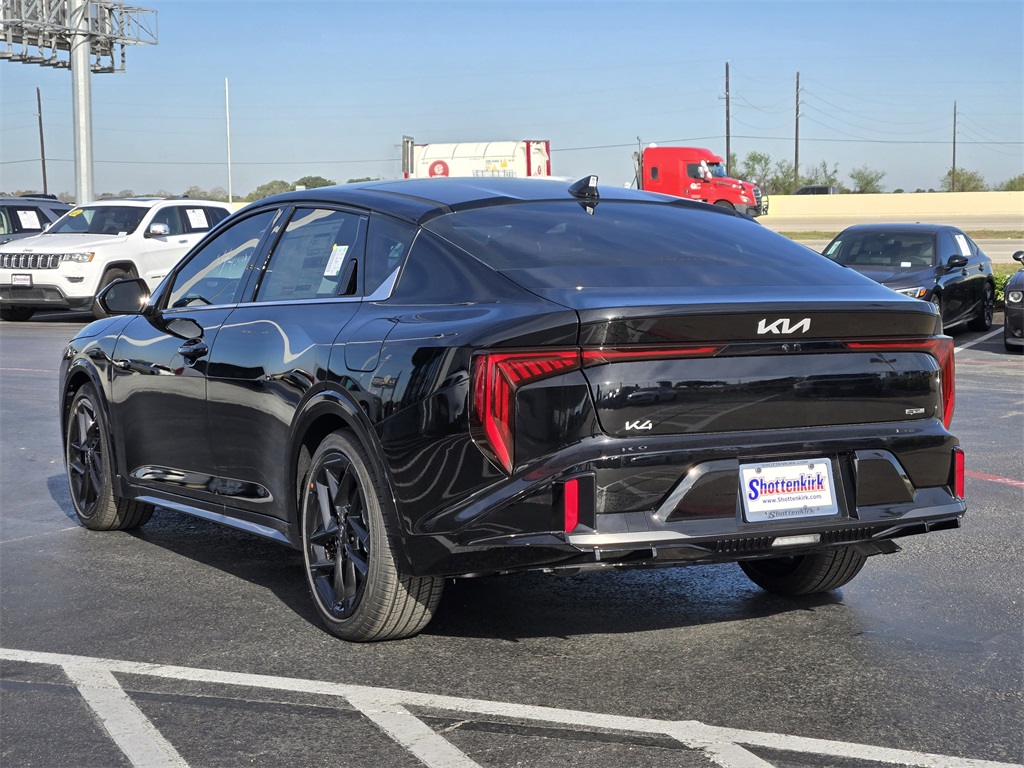 2025 Kia K4 GT-Line Turbo photo 4