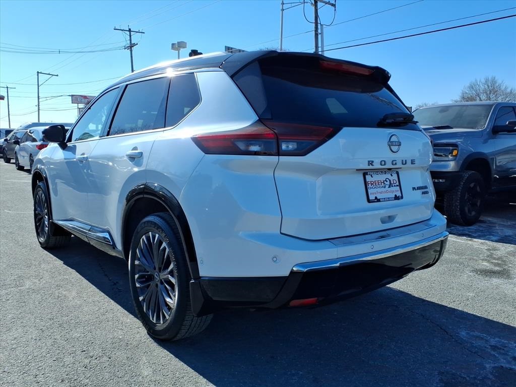 used 2024 Nissan Rogue car, priced at $26,901