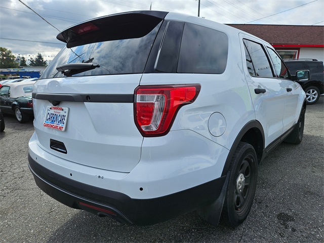 2017 Ford Explorer photo 2