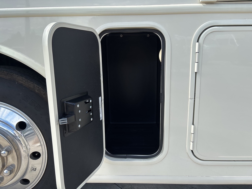 Used 2019 Ford F-53 DRW RWD Motorhome for sale #SP1416A - photo 19