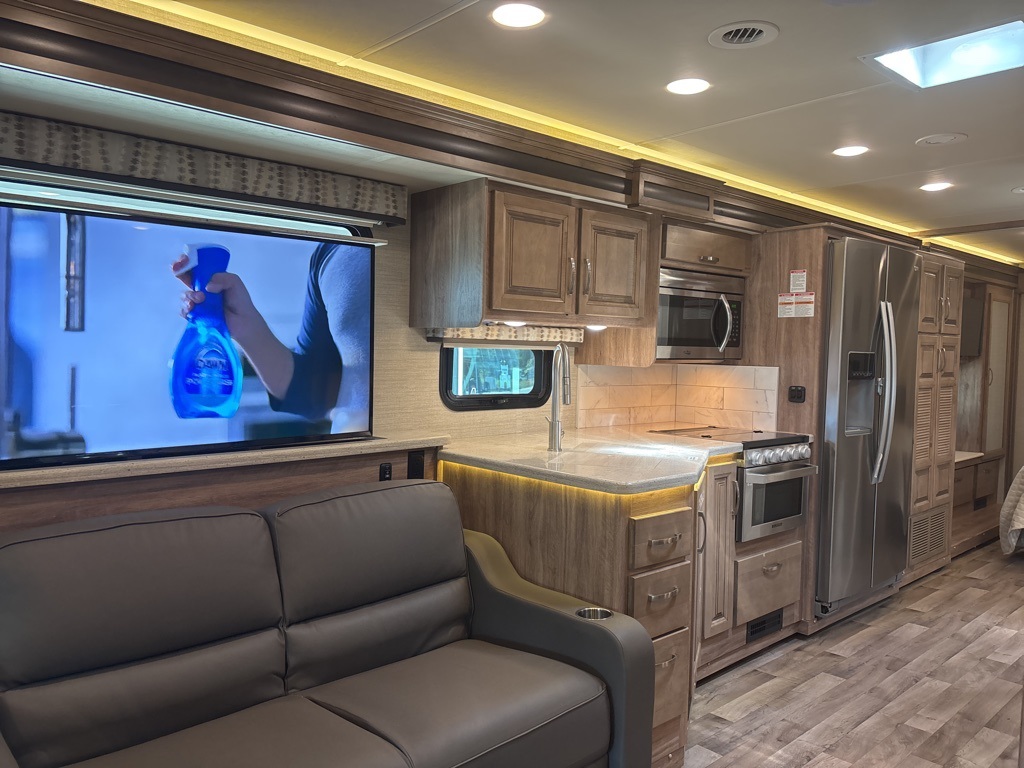 Used 2019 Ford F-53 DRW RWD Motorhome for sale #SP1416A - photo 90