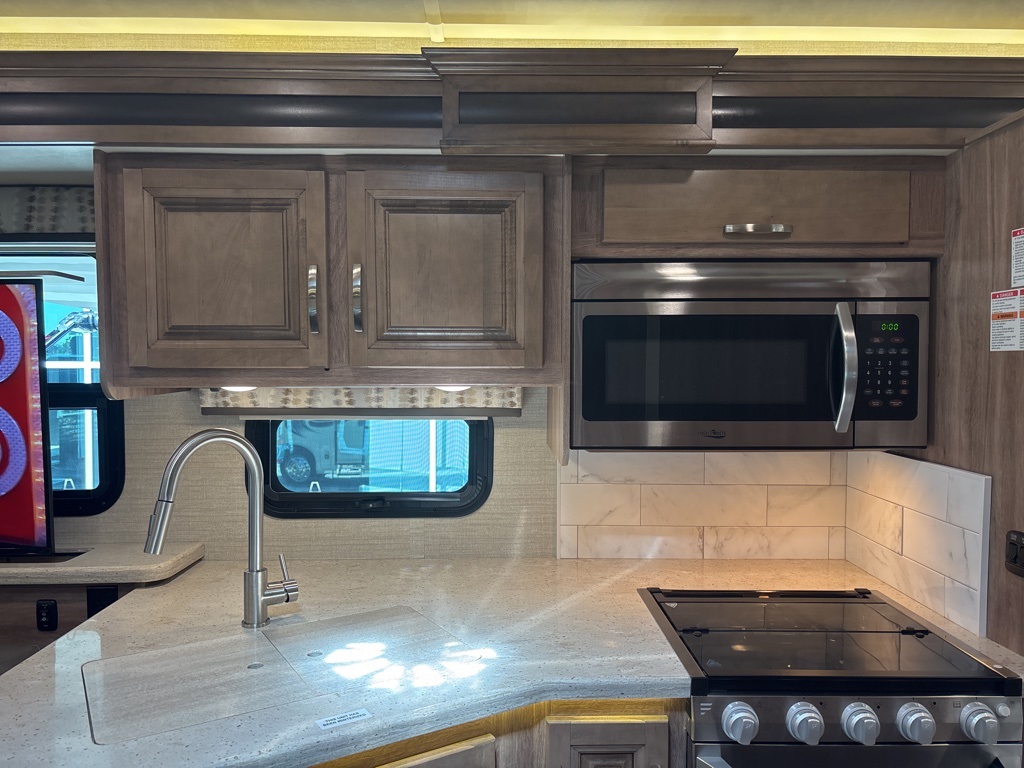 Used 2019 Ford F-53 DRW RWD Motorhome for sale #SP1416A - photo 92