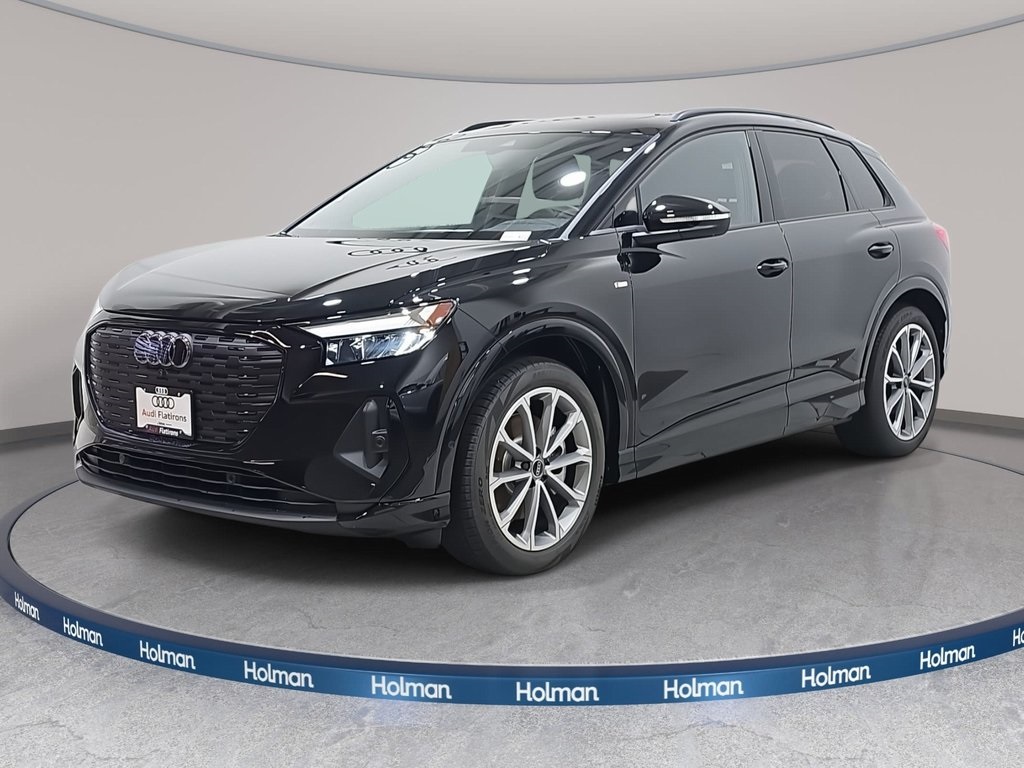 2026 Audi Q4 e-tron Premium Plus's photo