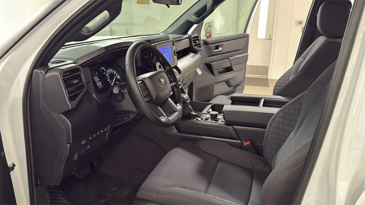 2026 Toyota Tundra SR5 CrewMax photo 11
