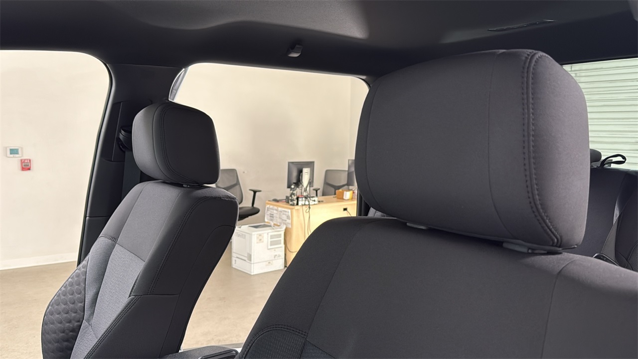 2026 Toyota Tundra SR5 CrewMax photo 12