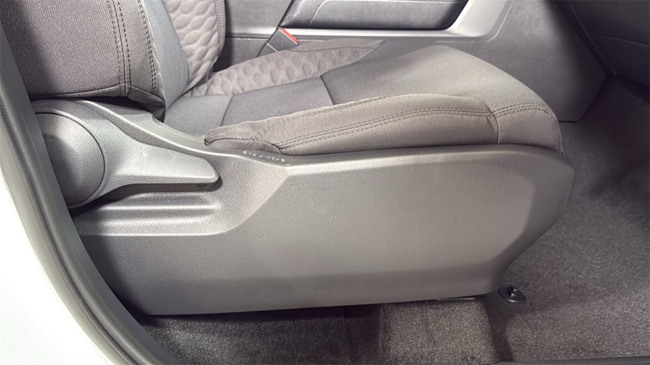 2026 Toyota Tundra SR5 CrewMax photo 19