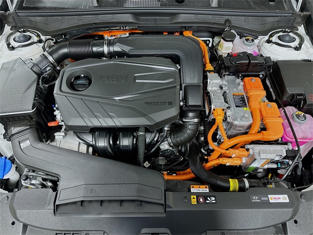 Sonata Hybrid SEL