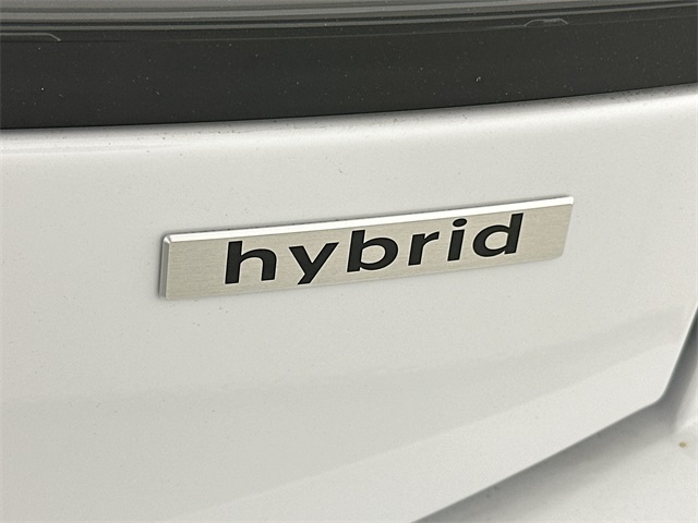 Sonata Hybrid SEL
