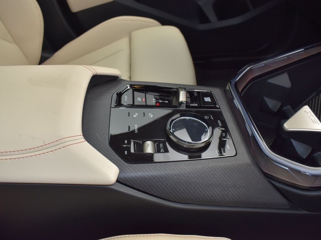 2025 Alpine White BMW X3 30 xDrive AWD SUV