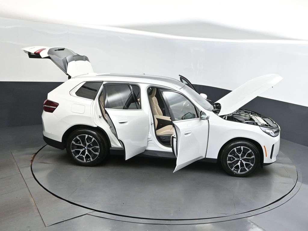 2025 Alpine White BMW X3 30 xDrive AWD SUV