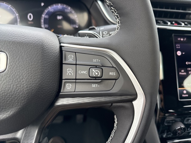 2025 Jeep Grand Cherokee Laredo X photo 22