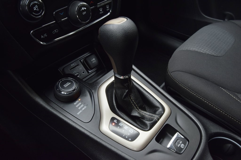 used 2017 Jeep Cherokee car, priced at $11,993