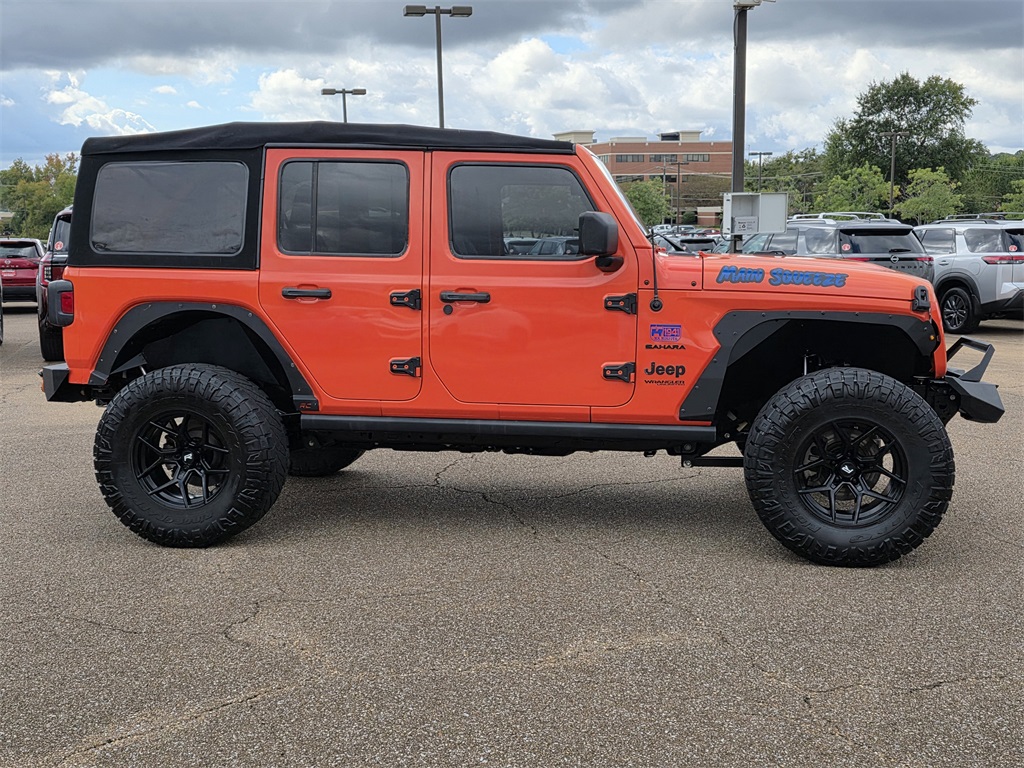 2019 Jeep Wrangler Unlimited Sahara photo 3
