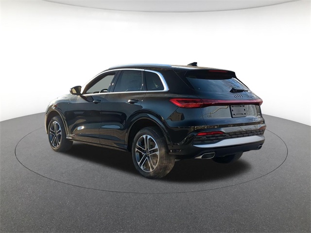 new 2025 Audi Q5 car, priced at $56,325