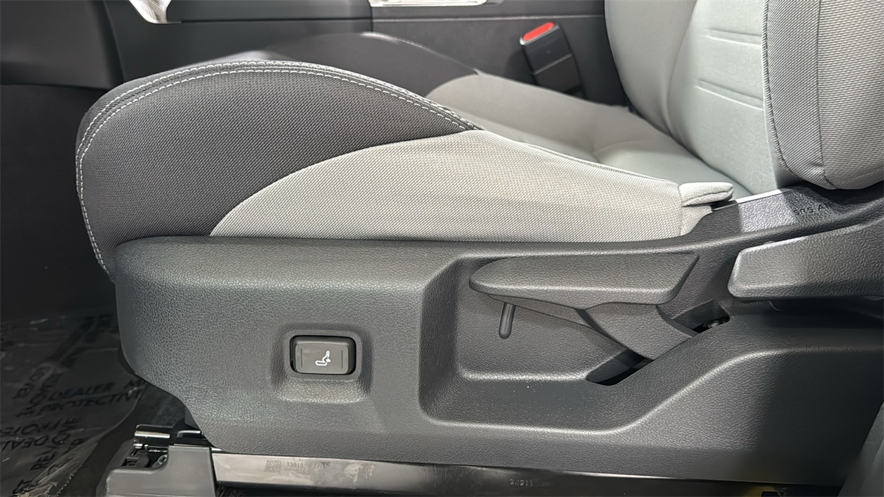 2025 Toyota Tacoma TRD Off-Road Double Cab photo 12