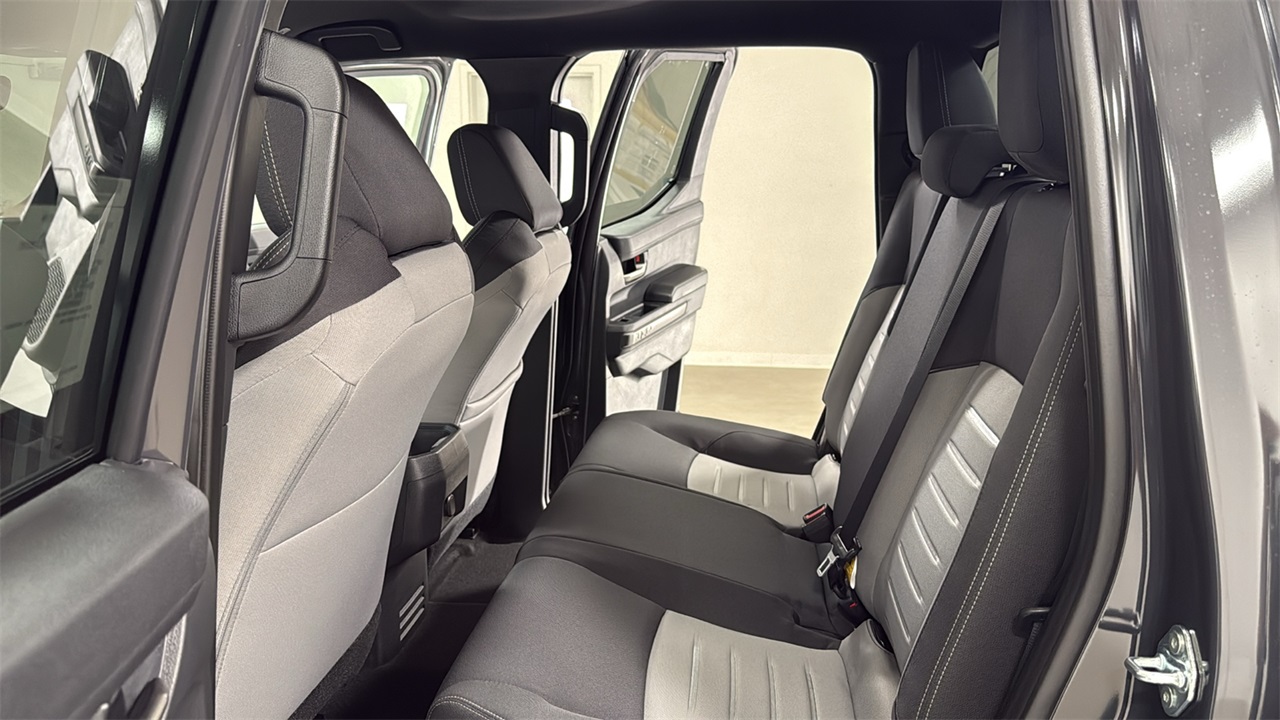 2025 Toyota Tacoma TRD Off-Road Double Cab photo 13