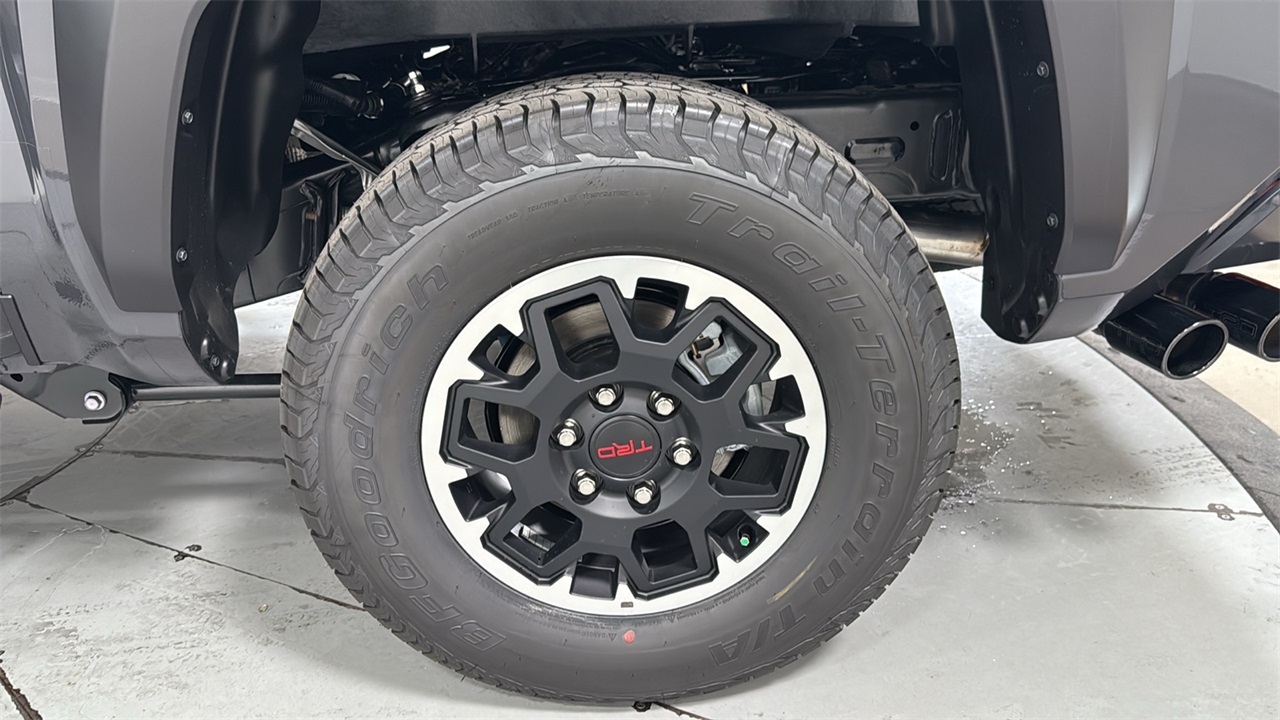 2025 Toyota Tacoma TRD Off-Road Double Cab photo 21