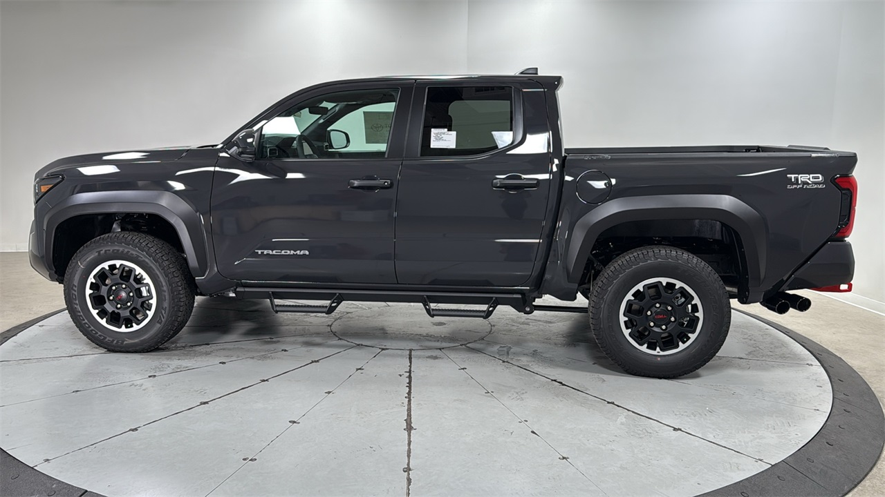 2025 Toyota Tacoma TRD Off-Road Double Cab photo 8