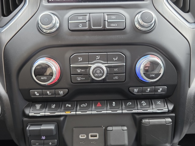 2022 GMC Sierra 2500HD 4WD Crew Cab Standard Bed Denali