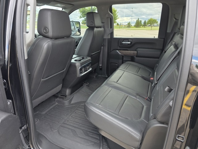 2022 GMC Sierra 2500HD 4WD Crew Cab Standard Bed Denali