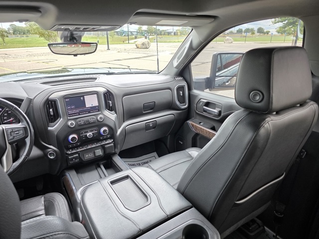 2022 GMC Sierra 2500HD 4WD Crew Cab Standard Bed Denali