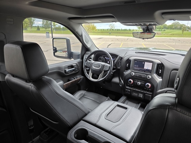2022 GMC Sierra 2500HD 4WD Crew Cab Standard Bed Denali