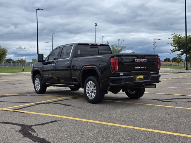 2022 GMC Sierra 2500HD 4WD Crew Cab Standard Bed Denali