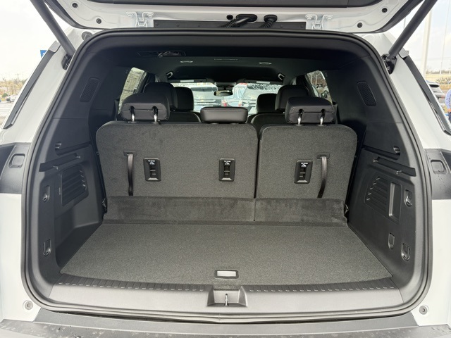 new 2026 Chevrolet Traverse car, priced at $43,795