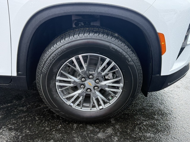 new 2026 Chevrolet Traverse car, priced at $43,795