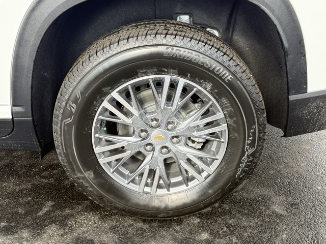 new 2026 Chevrolet Traverse car, priced at $43,795