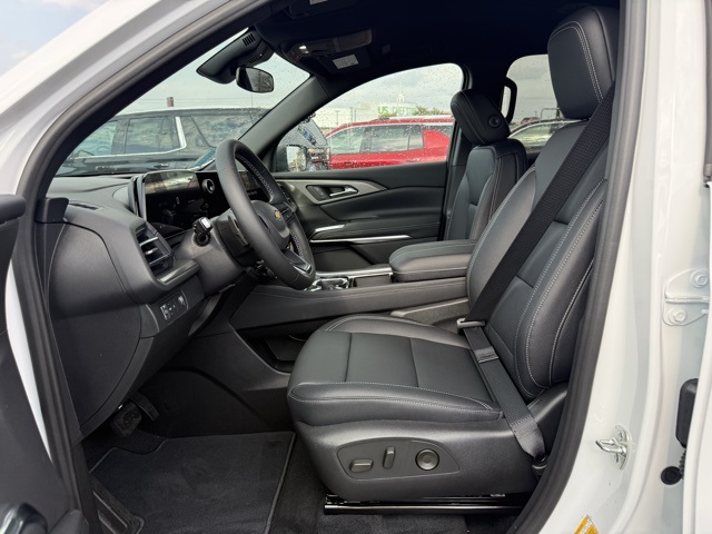 new 2026 Chevrolet Traverse car, priced at $43,795