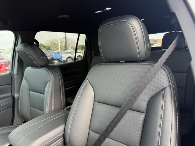 new 2026 Chevrolet Traverse car, priced at $43,795