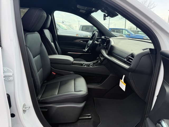 new 2026 Chevrolet Traverse car, priced at $43,795