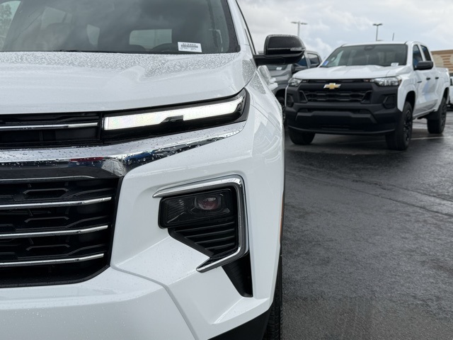 new 2026 Chevrolet Traverse car, priced at $43,795