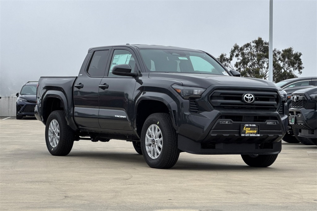 2025 Toyota Tacoma SR5 Double Cab photo 2