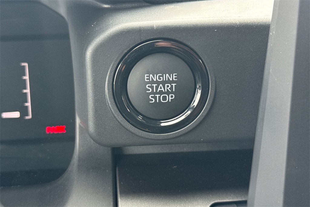 2025 Toyota Tacoma SR5 Double Cab photo 16