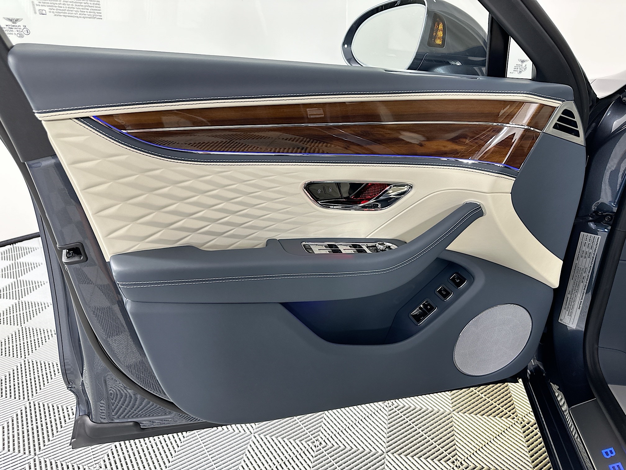 new 2026 Bentley Flying Spur car