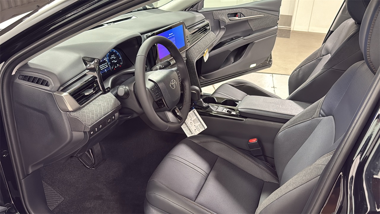 2026 Toyota Camry XLE photo 11