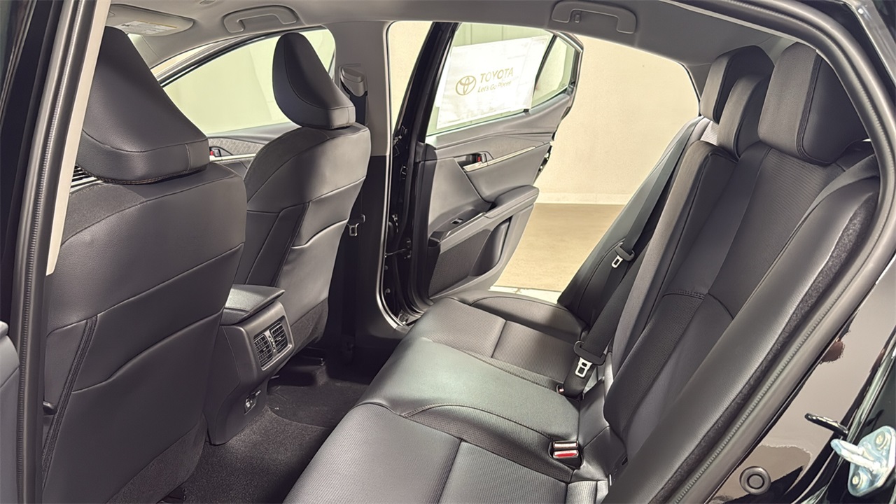 2026 Toyota Camry XLE photo 14