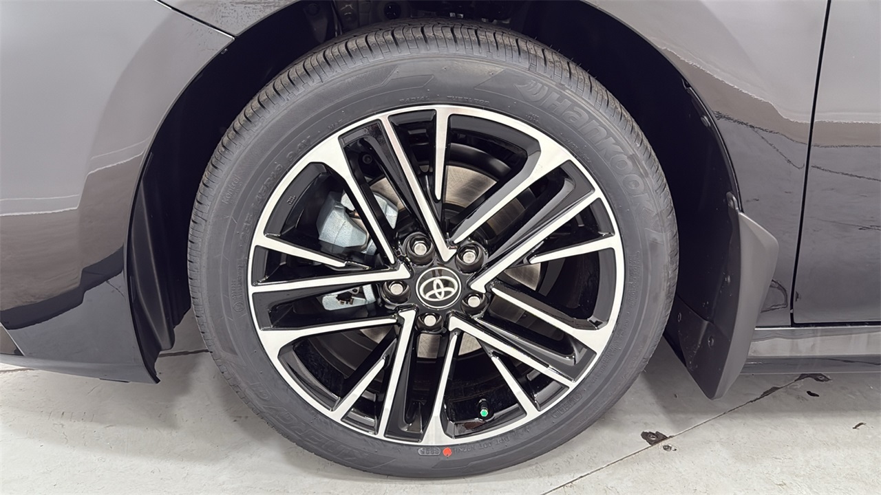 2026 Toyota Camry XLE photo 23
