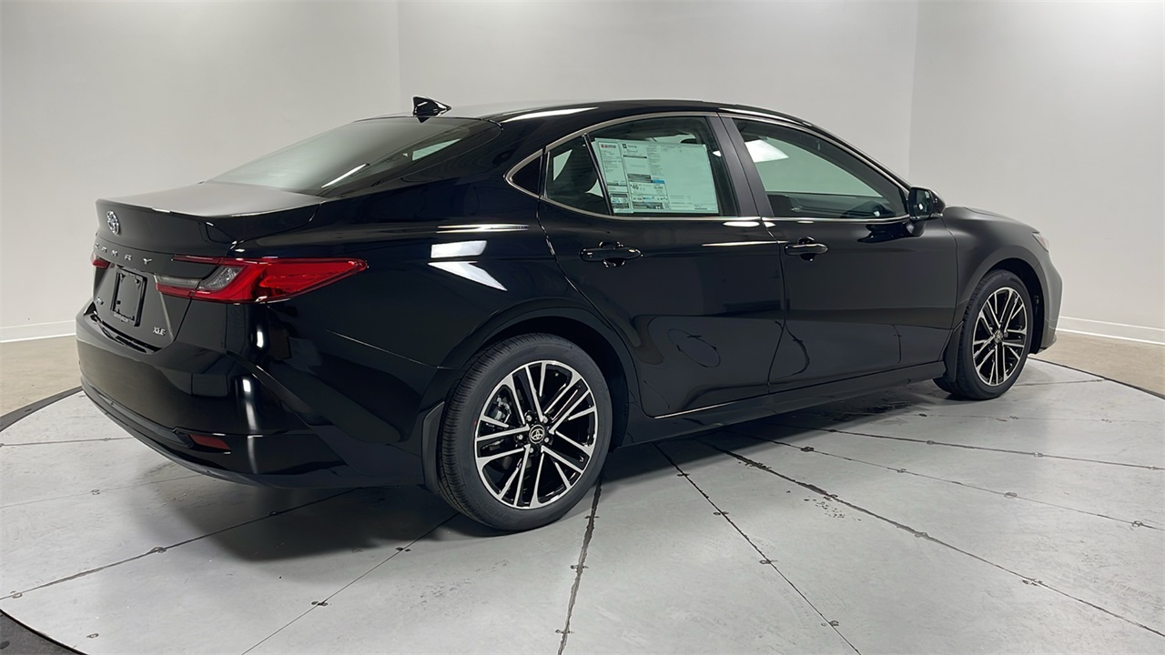2026 Toyota Camry XLE photo 5