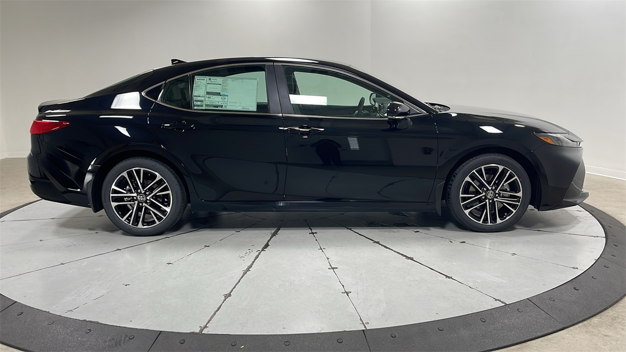 2026 Toyota Camry XLE photo 6