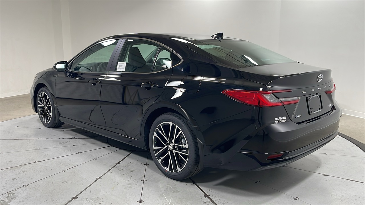 2026 Toyota Camry XLE photo 7