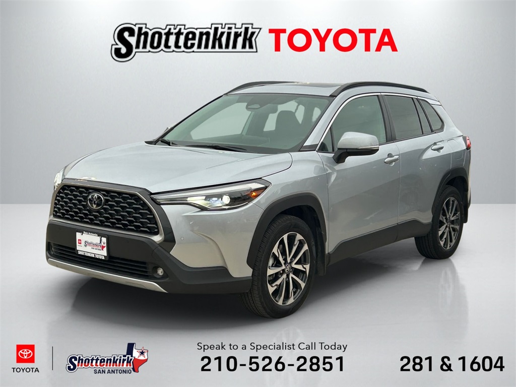 2023 Toyota Corolla Cross XLE's photo