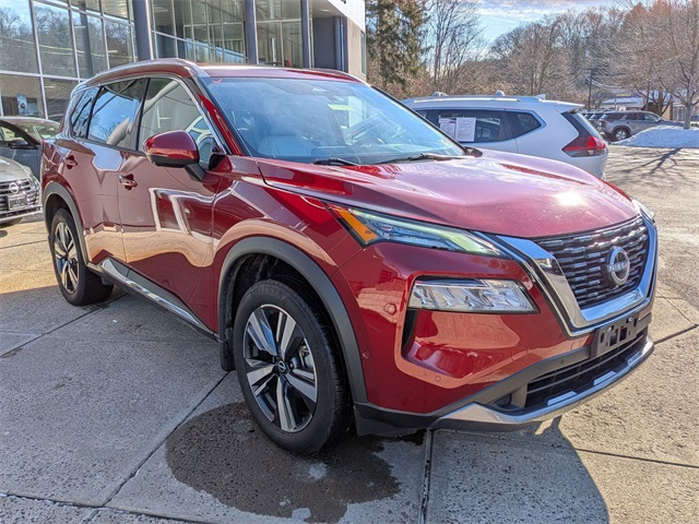 2023 Nissan Rogue SL's photo