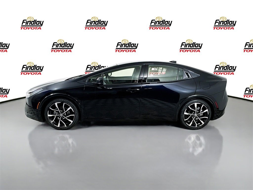 2026 Toyota Prius Plug-in Hybrid XSE photo 4