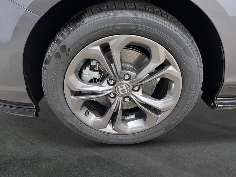 2025 Honda Accord Hybrid EX-L Sedan 4 Dr. FWD 11