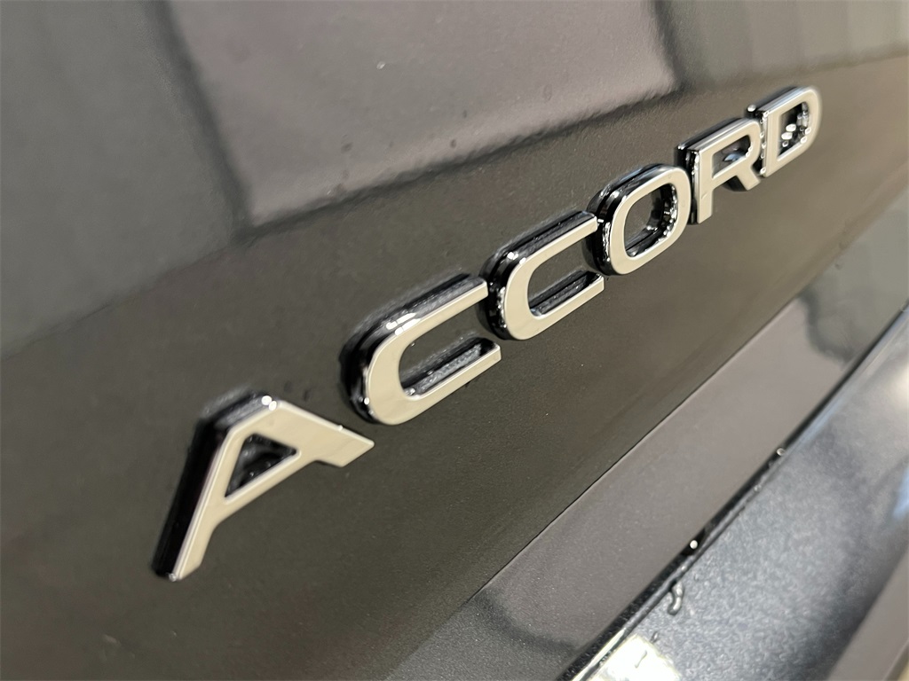 2025 Honda Accord Hybrid EX-L Sedan 4 Dr. FWD 5