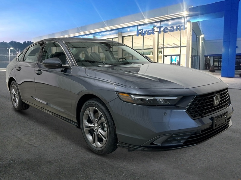 2025 Honda Accord Hybrid EX-L Sedan 4 Dr. FWD 9