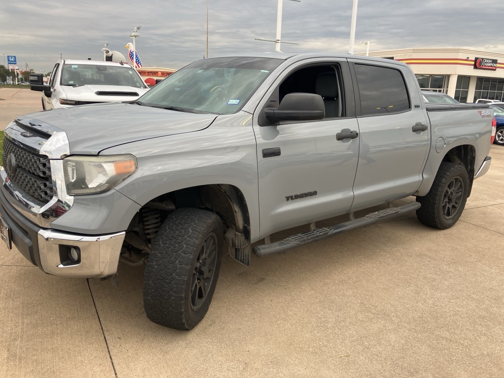 2021 Toyota Tundra SR5's photo